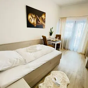 Apartment Fewo 20 - Appartement Im Rottalblick - Youngmodern Wohnen, Tiere Willkommen, Bademantelgang Zur Therme, Tv Und Balkon, Bad Griesbach im Rottal
